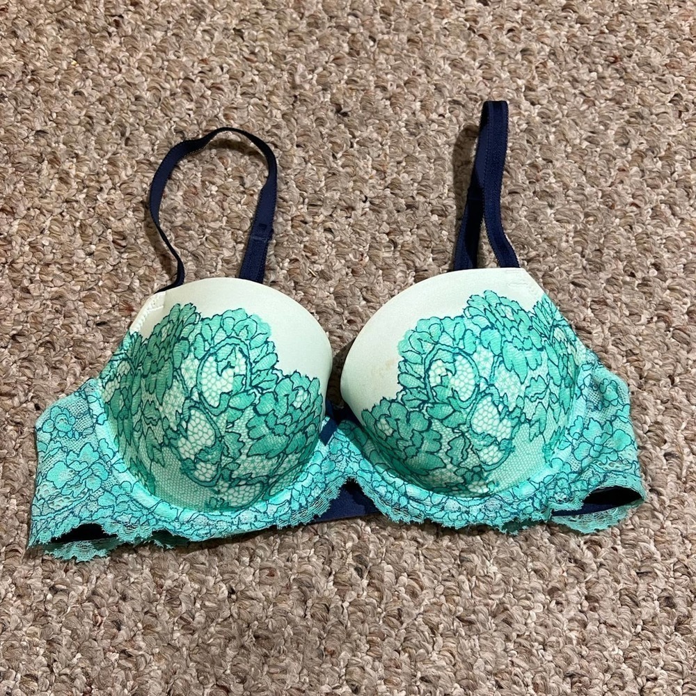 Victoria secret dream angels lined demi 34C